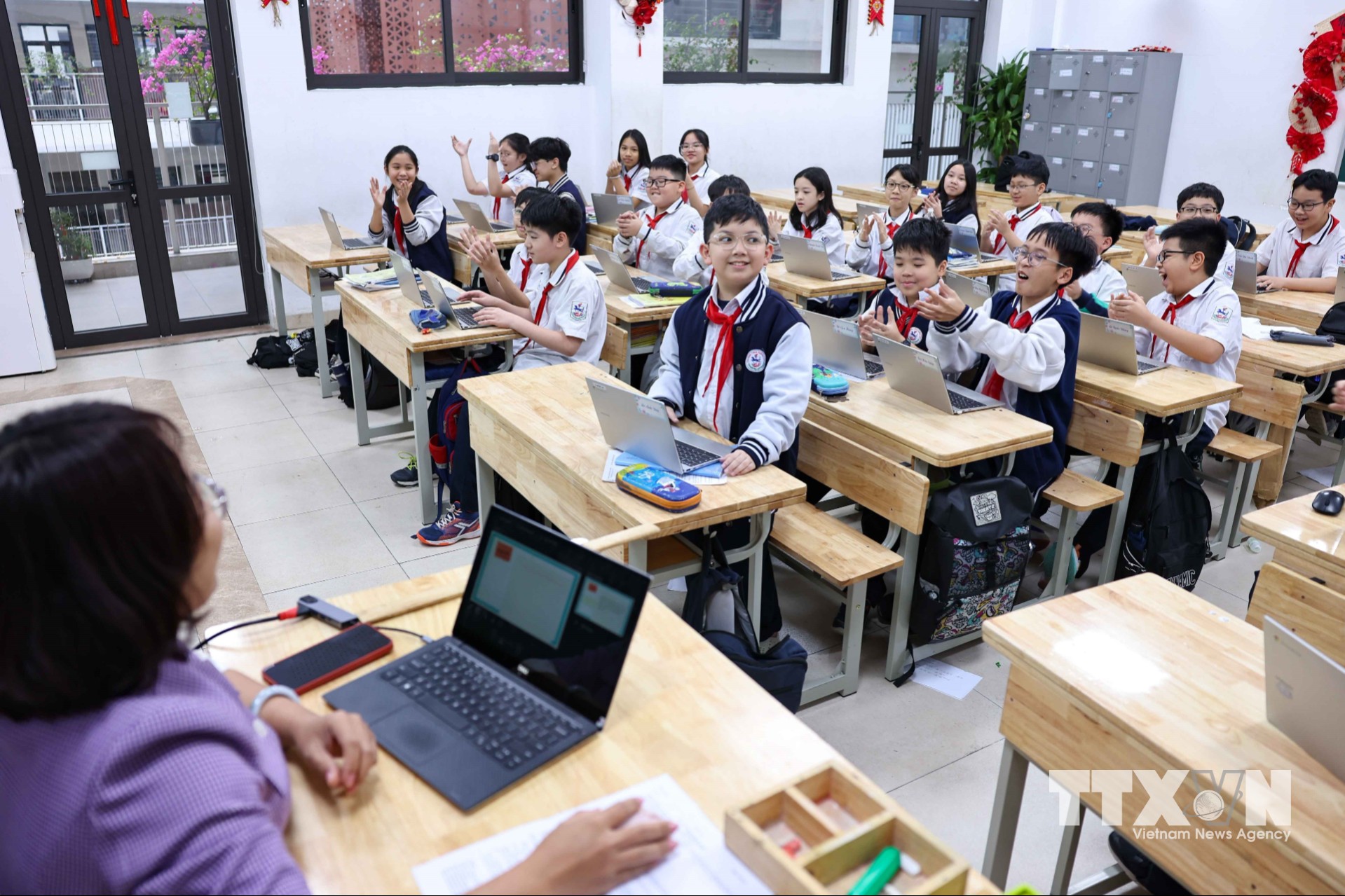 "Lớp học số Google", nơi khơi dậy niềm đam mê và hình thành năng lực số cốt lõi cho học sinh. (Ảnh: Thanh Tùng/TTXVN)
